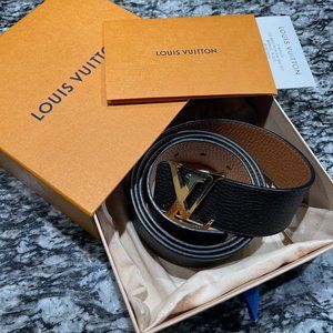 LOUIS VUITTON  - LV INITIAL - M9151Q